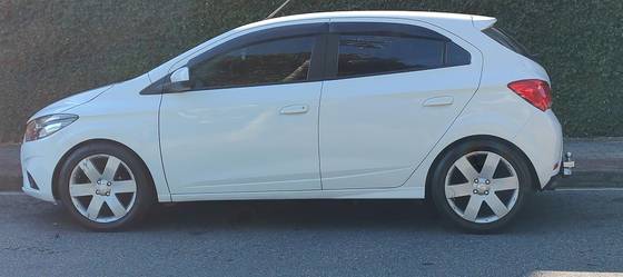 CHEVROLET ONIX 1.4 MPFI LT 8V FLEX 4P AUTOMÁTICO